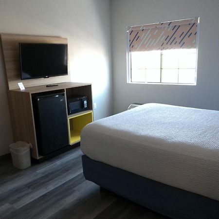 Days Inn & Suites By Wyndham Tucson/Marana Esterno foto